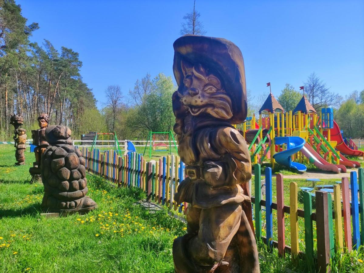 Hotel Мисливець В Комплексі "Сокіл" à Susk Extérieur photo